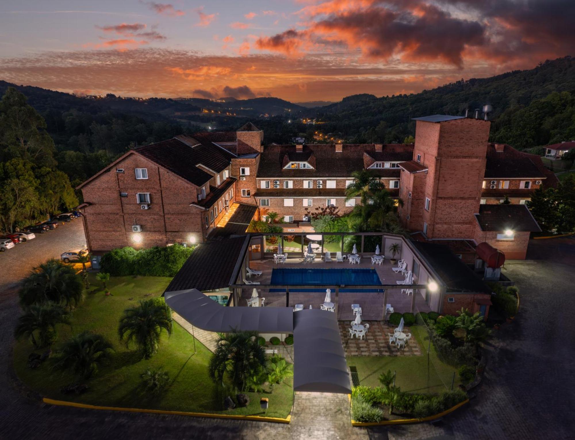 Farina Park Hotel เบงโต กองซัลเวส ภายนอก รูปภาพ